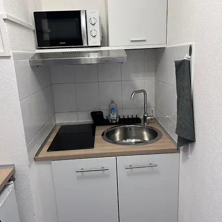 20m2 Avec Balcon Apartament